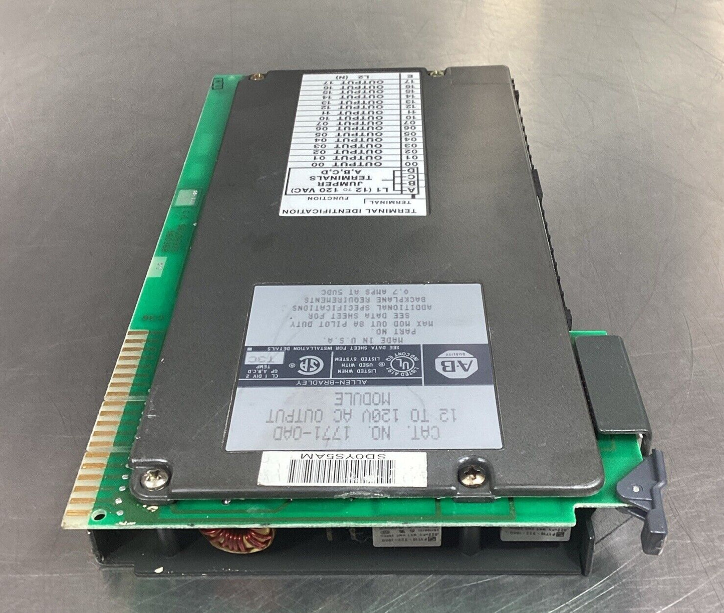 Allen-Bradley  1771-OAD  10-120V AC Output Module        3C-34