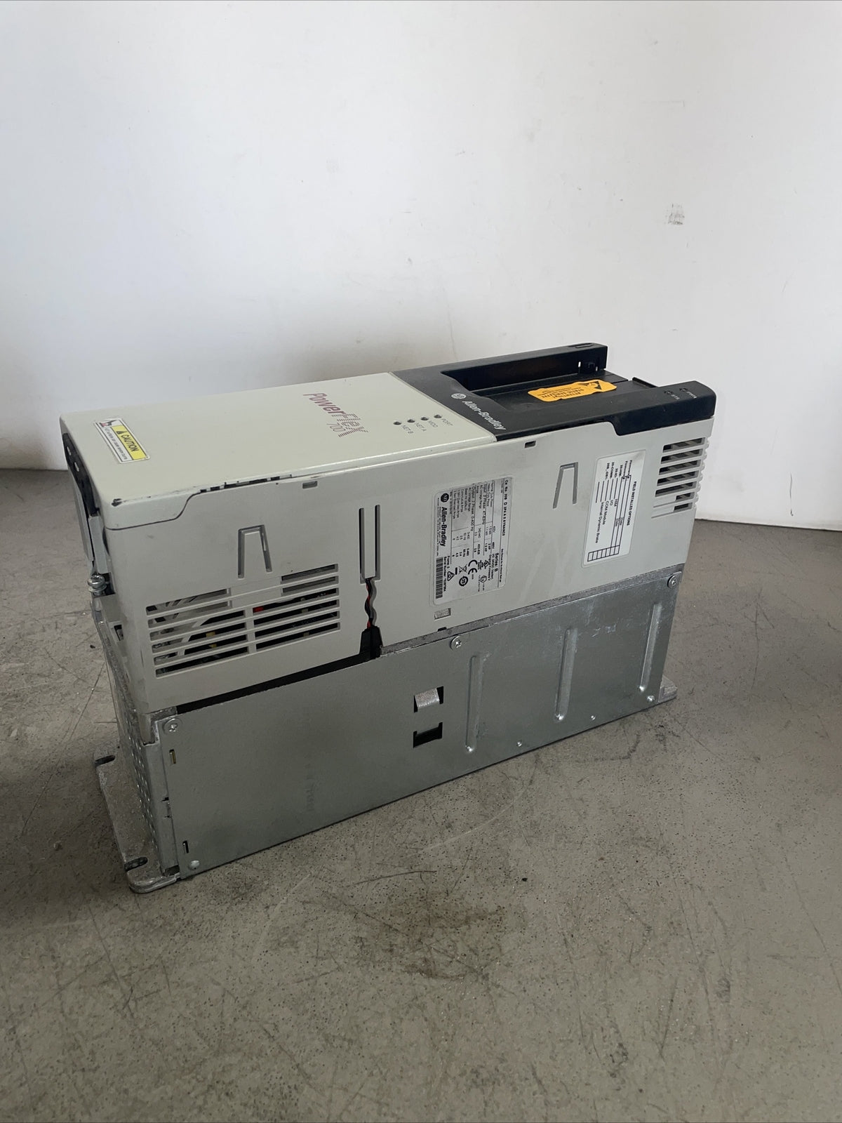 Allen-Bradley PowerFlex 700 20BD3P4A0AYNANC0 -@1D