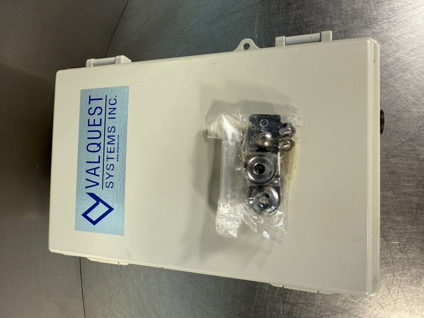 Valquest Z-cap Zero Voltage Closing Control For Cooper ECS Swich   (5.5.2)