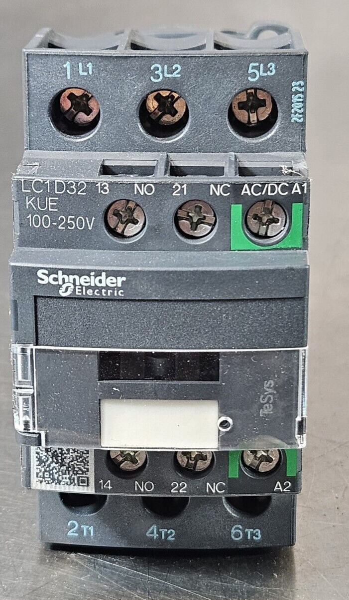 Schneider Electric LC1D32KUE Contactor 3 Pole 100-250VDC/VAC            (BIN642)