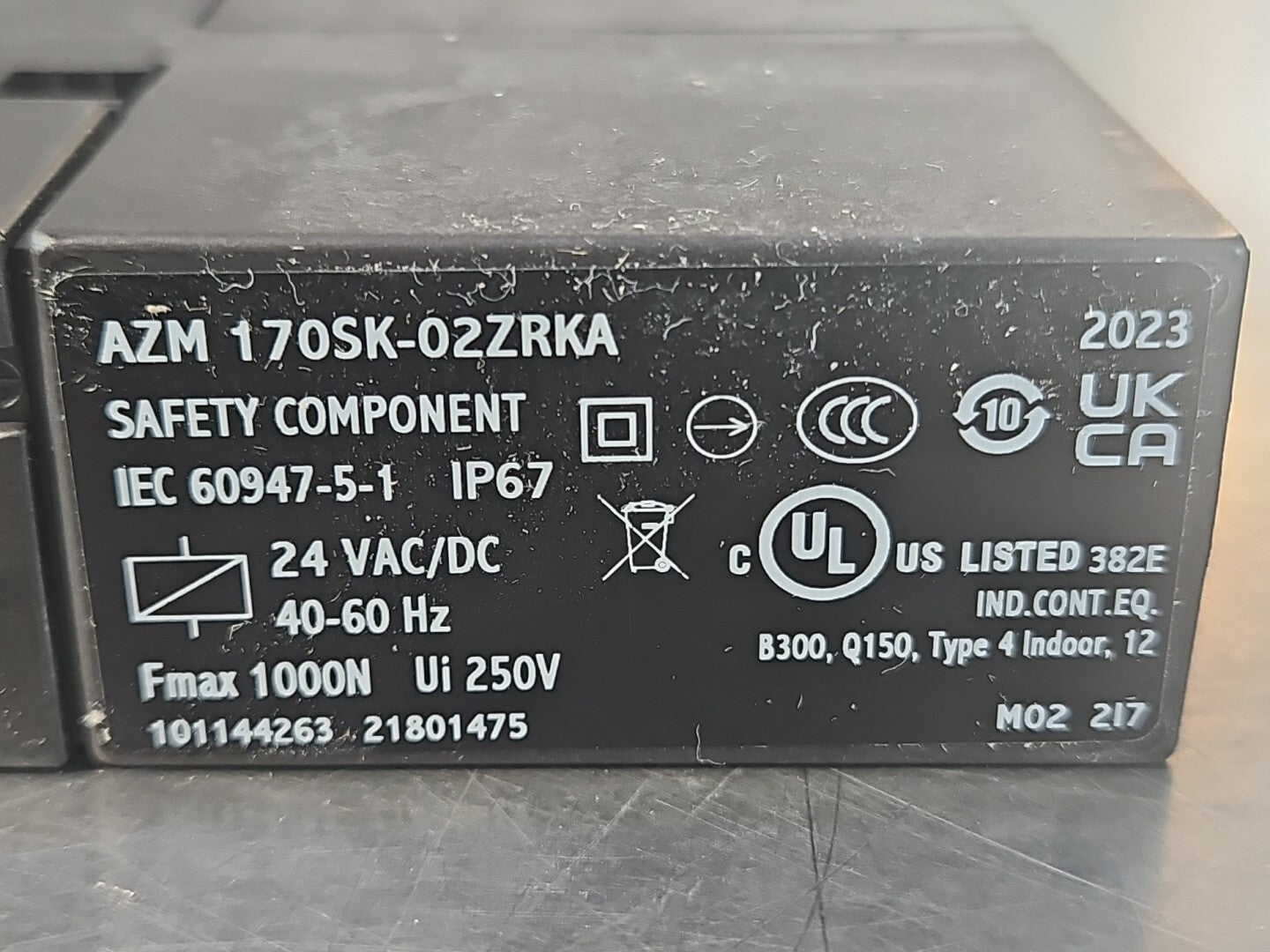 47233899