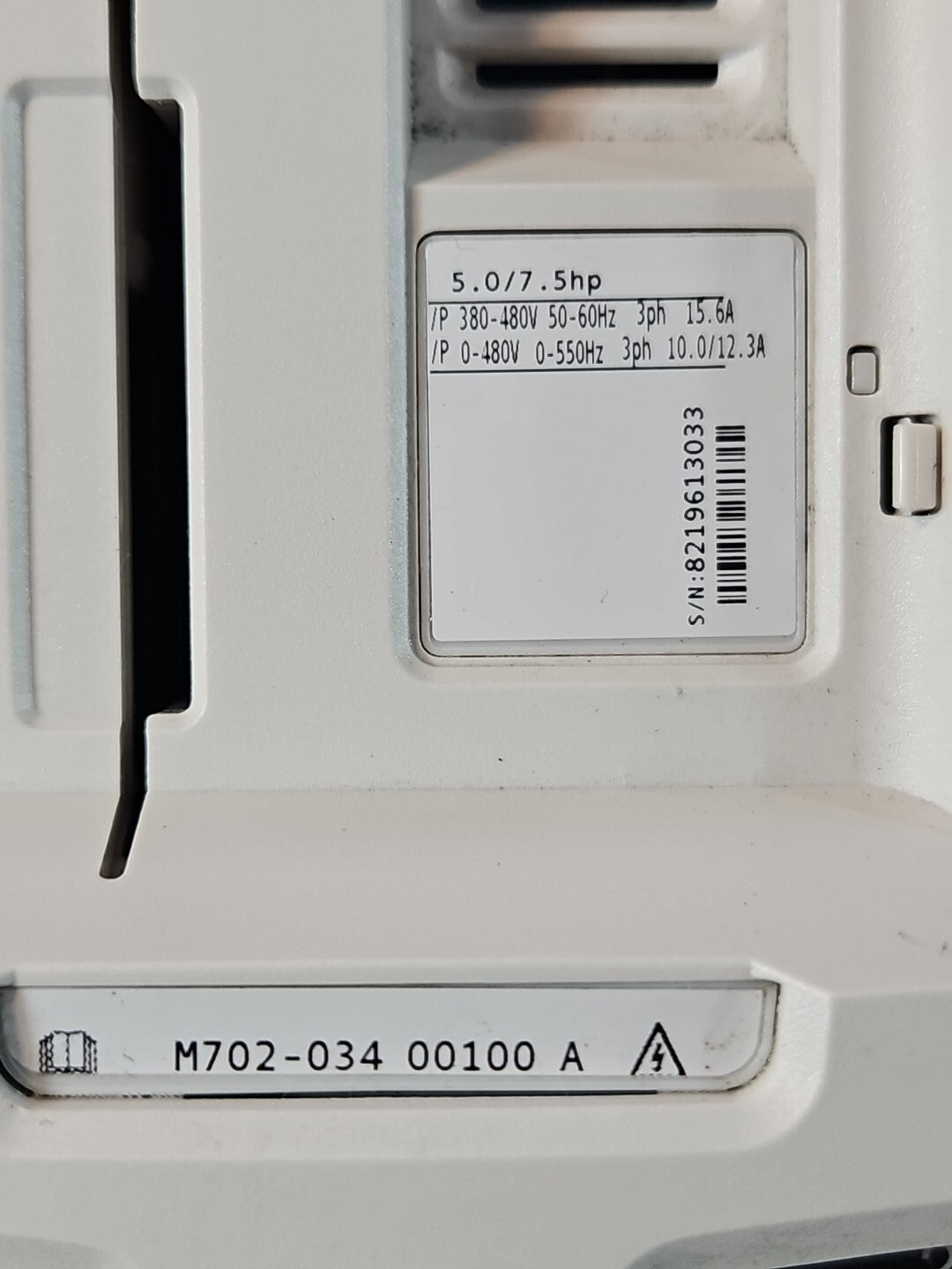 Nidec Unidrive M702 034 00100 A AC Drive 5.0/7.5 Hp 380-480V            (BIN315)
