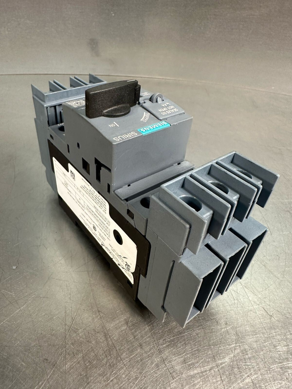 Siemens SIRIUS  CIRCUIT BREAKER 3RV2711-1ED10 (7.4.2)