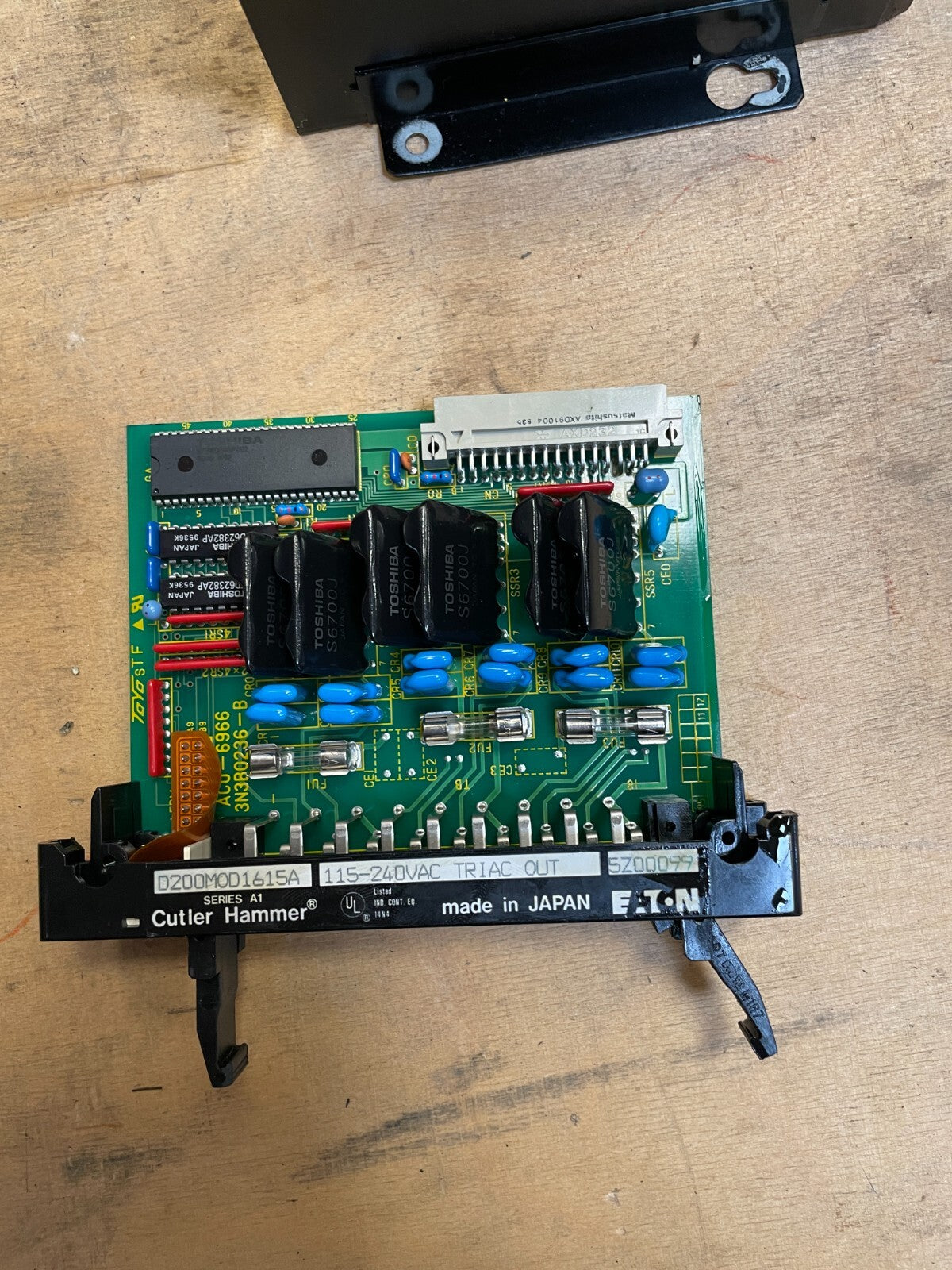 Eaton Cutler Hammer D200MOD1615A Series A1 240VAC Input PLC Module