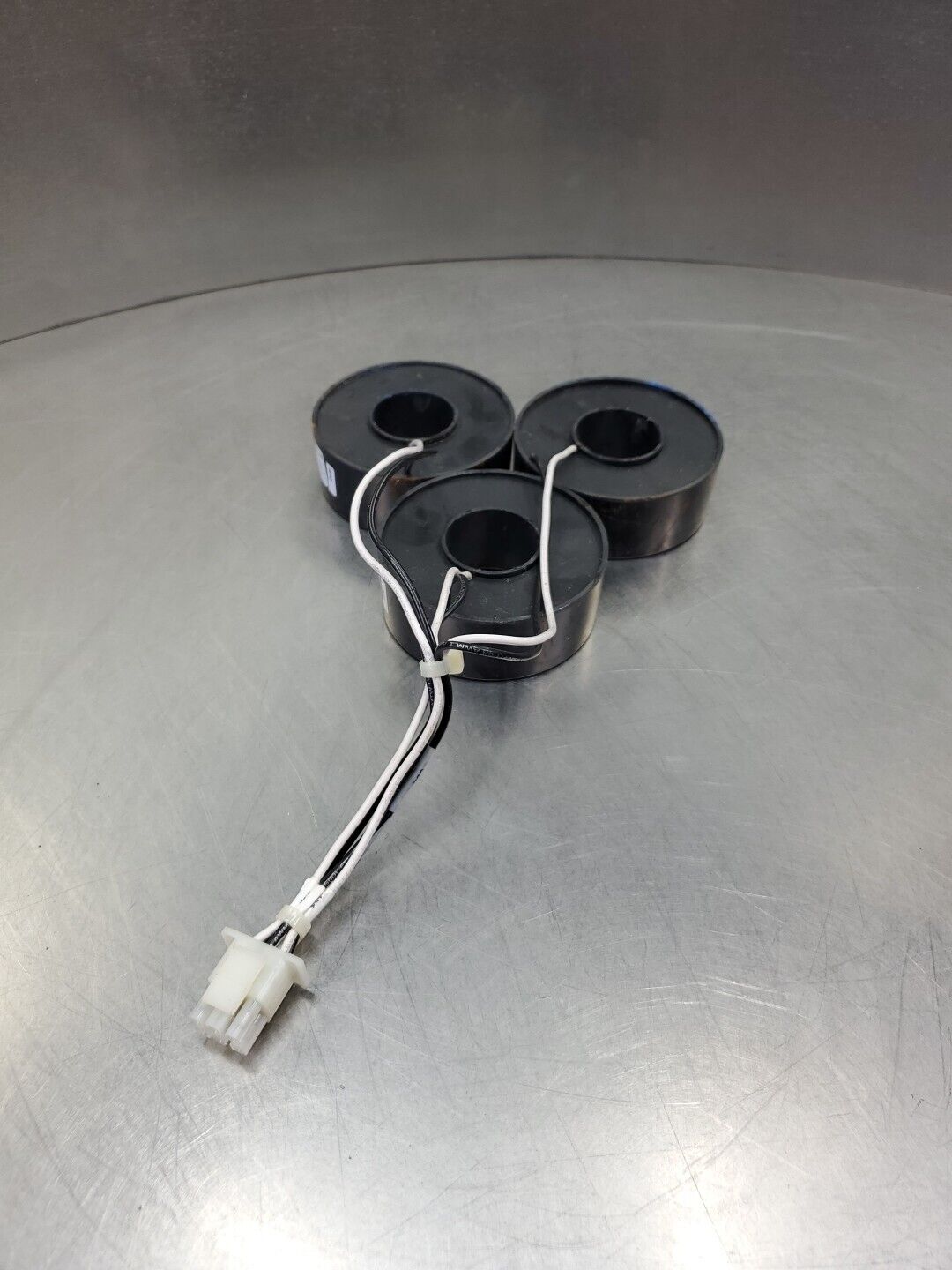 YORK MW0450-L13 Current Transformer.                                          4H