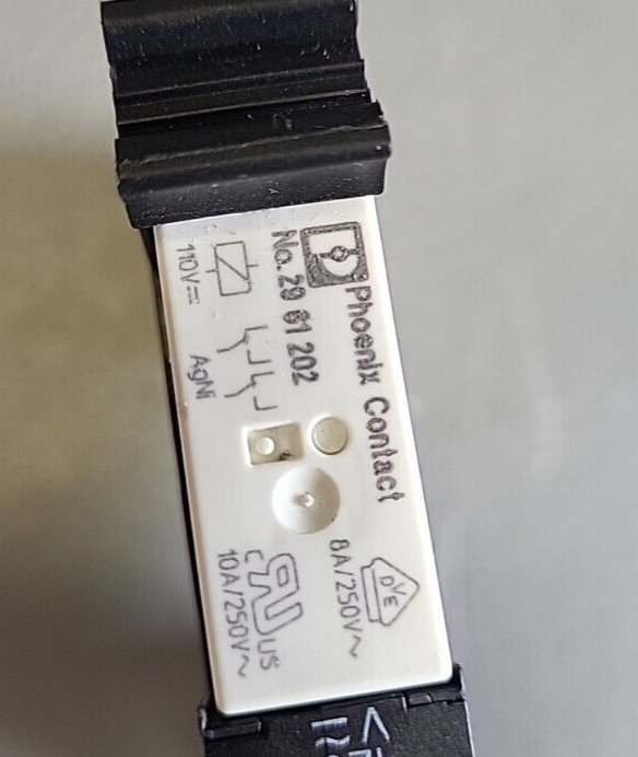 Eaton XRU2D120U Phoenix Contac.(BIN354)