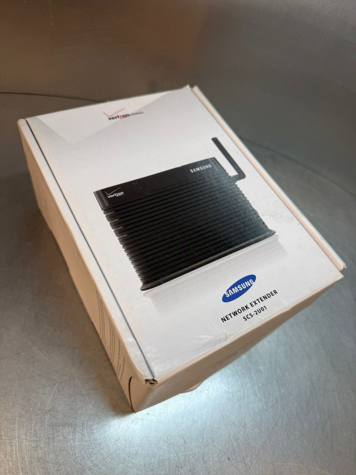 Samsung SCS2U01 Network Extender for Verizon Wireless – Black      (2.4.1)