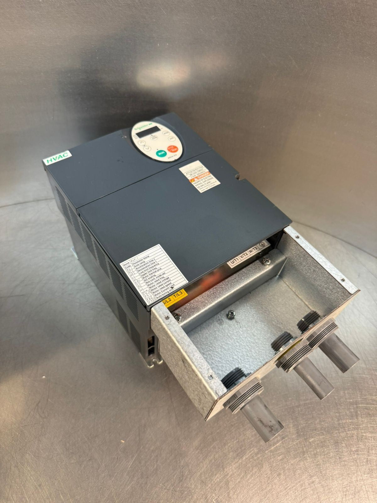 Schneider ATV212HD11N4 Ac Speed Drive 11kw 15hp                   (10.5.3)