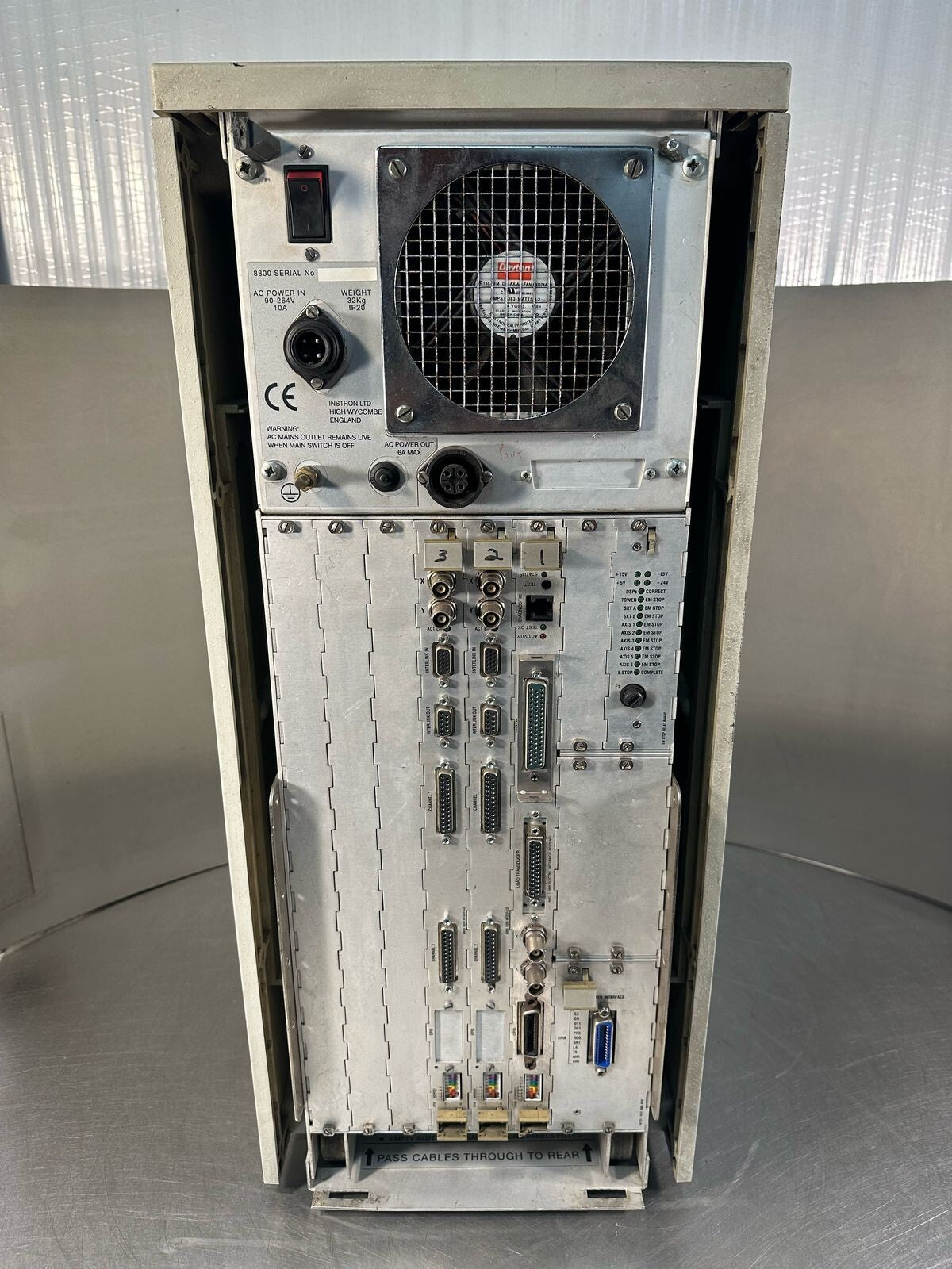 Instron FastTrack 8800 Series Serv Controller Fatigue Tensile Tester     (5.6.4)
