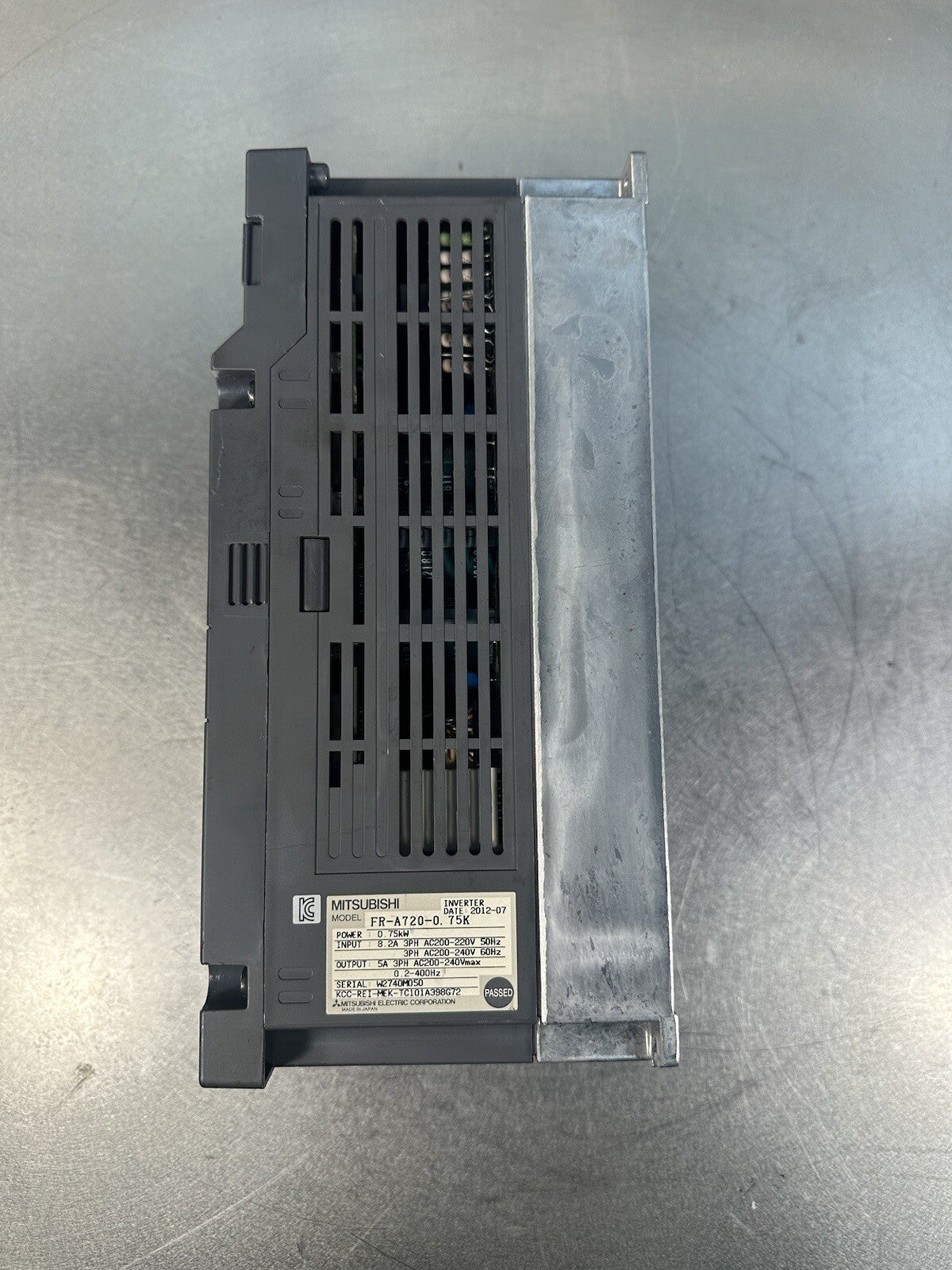 Mitsubishi ￼FR-A720-0.75K (BIN-1.2.4)