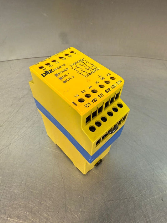 Pilz Pnoz X3 230VAC 24Vac/DC 3S1O1H  /  774318                  (3.5.2)