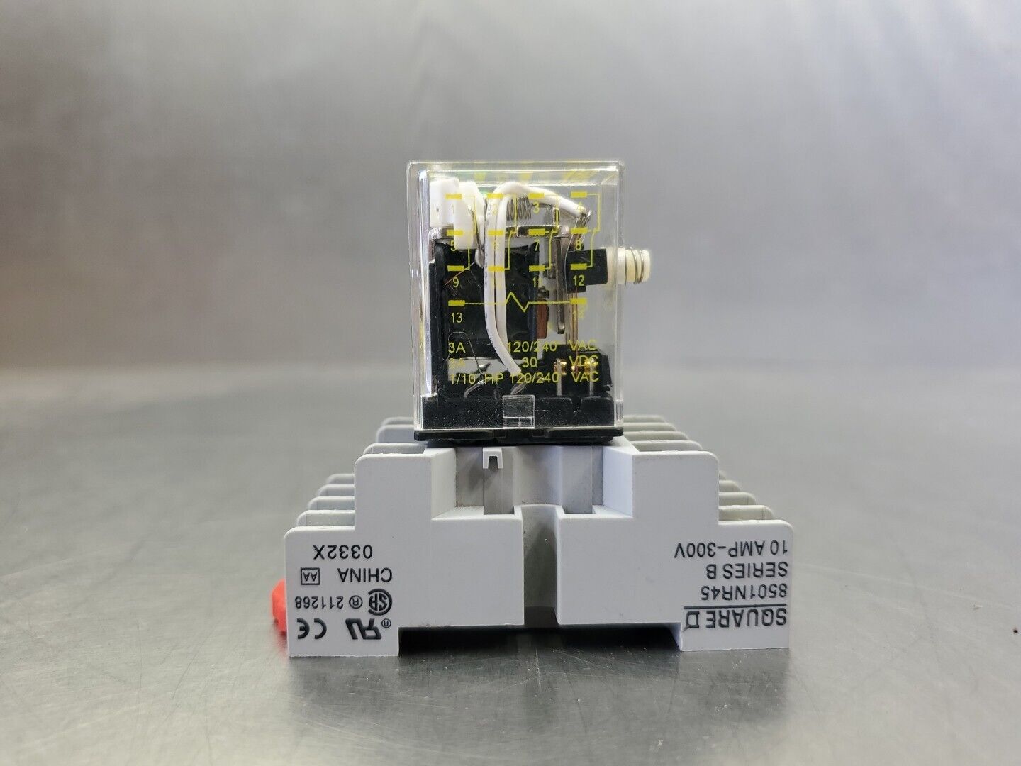 SQUARE D 8501RS4M1P14V20 GP RELAY, w/8501NR45 Base.                        4C-43