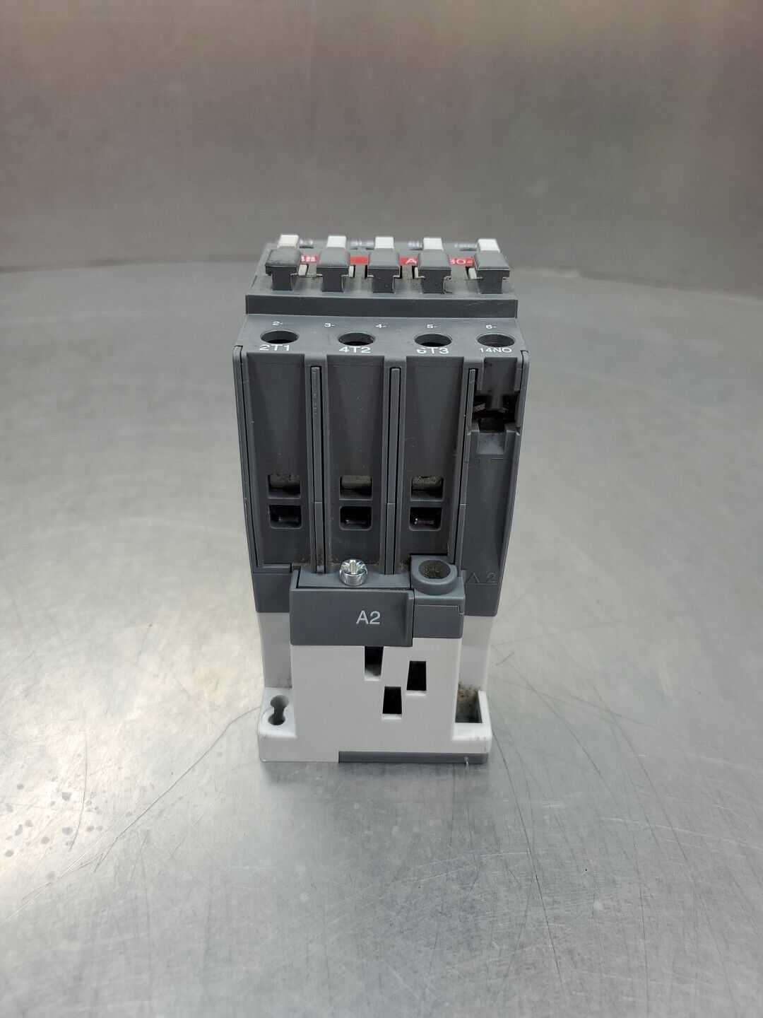 ABB A30-30-10 Contactor, 1000V 65A A30.                                    4B-38