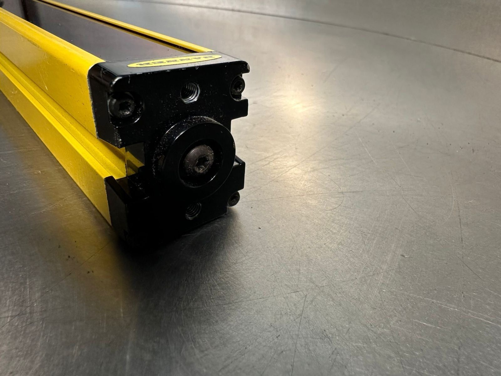 Banner EZ-Screen Light Curtain Set SLSE14-1050Q8 1050mm         (8.4.3)