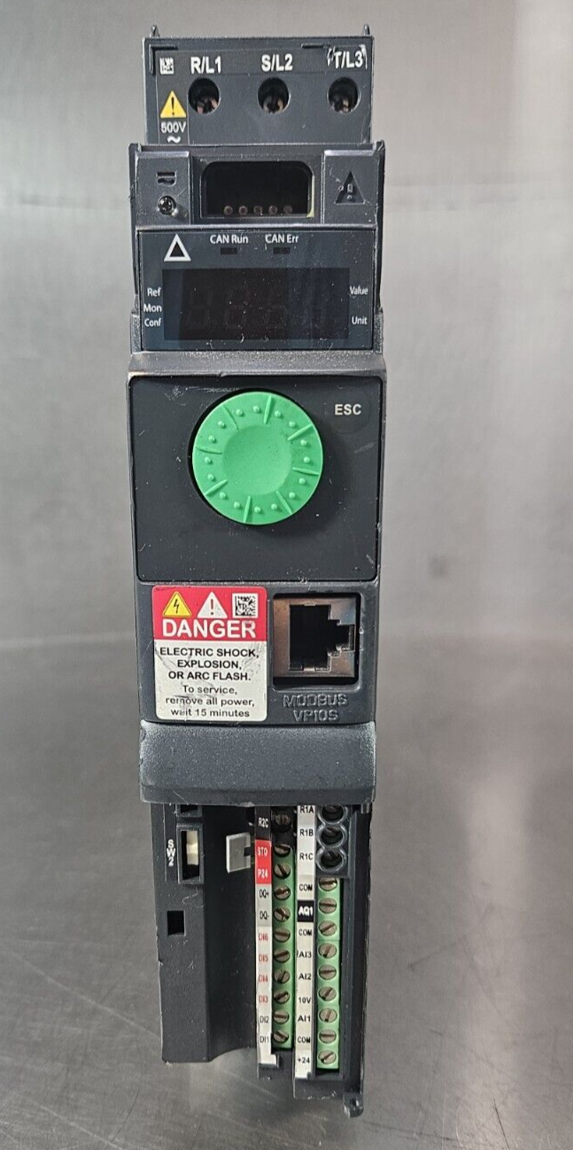 Schneider Altivar 320 ATV320U07N4B Variable Frequency Drive             (BIN643)