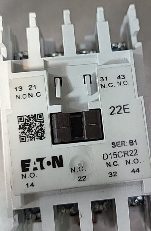 Eaton D15CR22  SER.B1 Control Relay 120/240v-