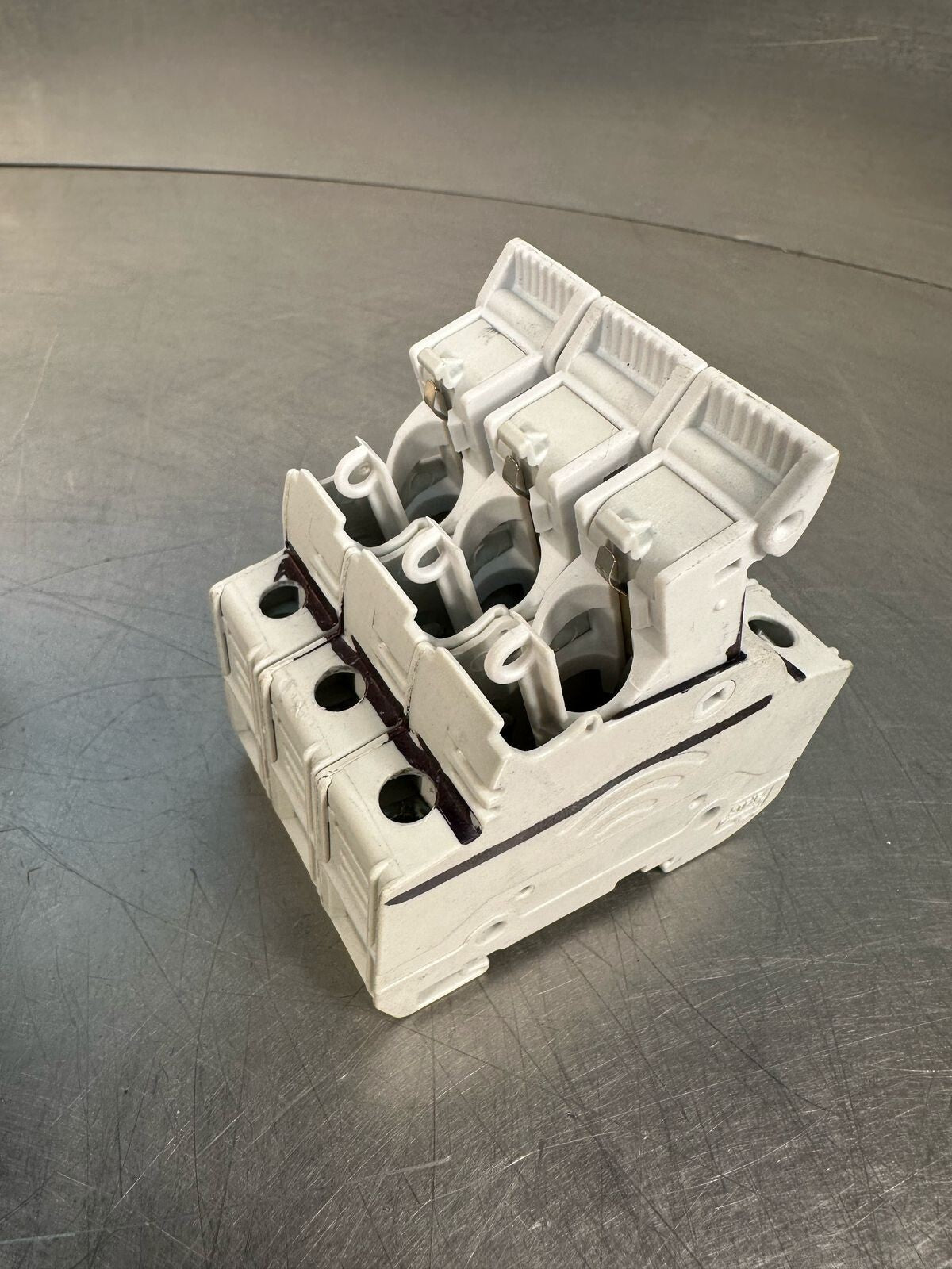 Eaton Bussmann CHM 32A 600V 3 Poles Fuse Holder  CHM32A         (7.3.5)