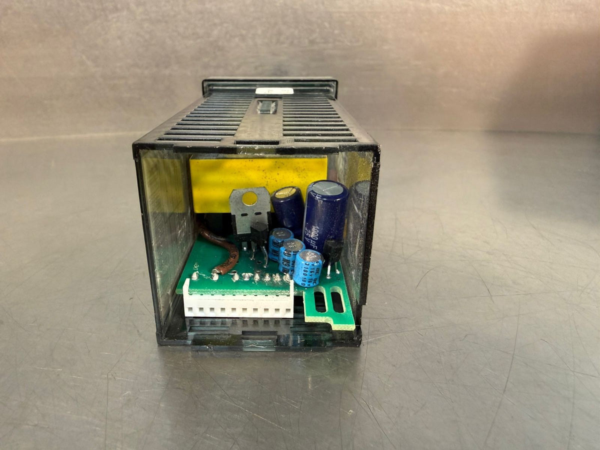 Omega Engineering CN9111A Temp. Cntrl  CN9000A 115v 50/60hz 6VA    (3.1.2)