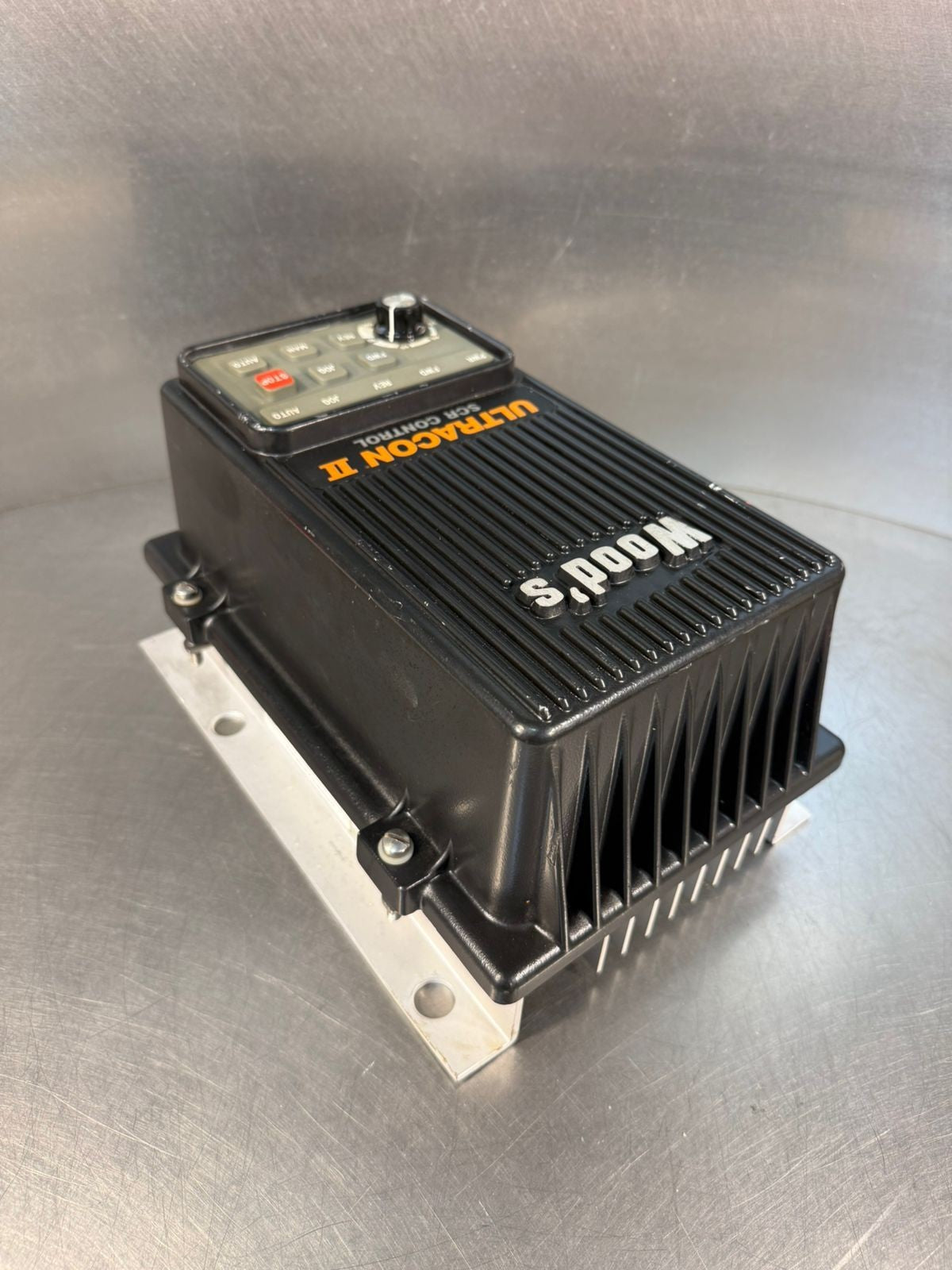 Woods Ultracon II D3C0020 SCR Control                             (11.5.4)