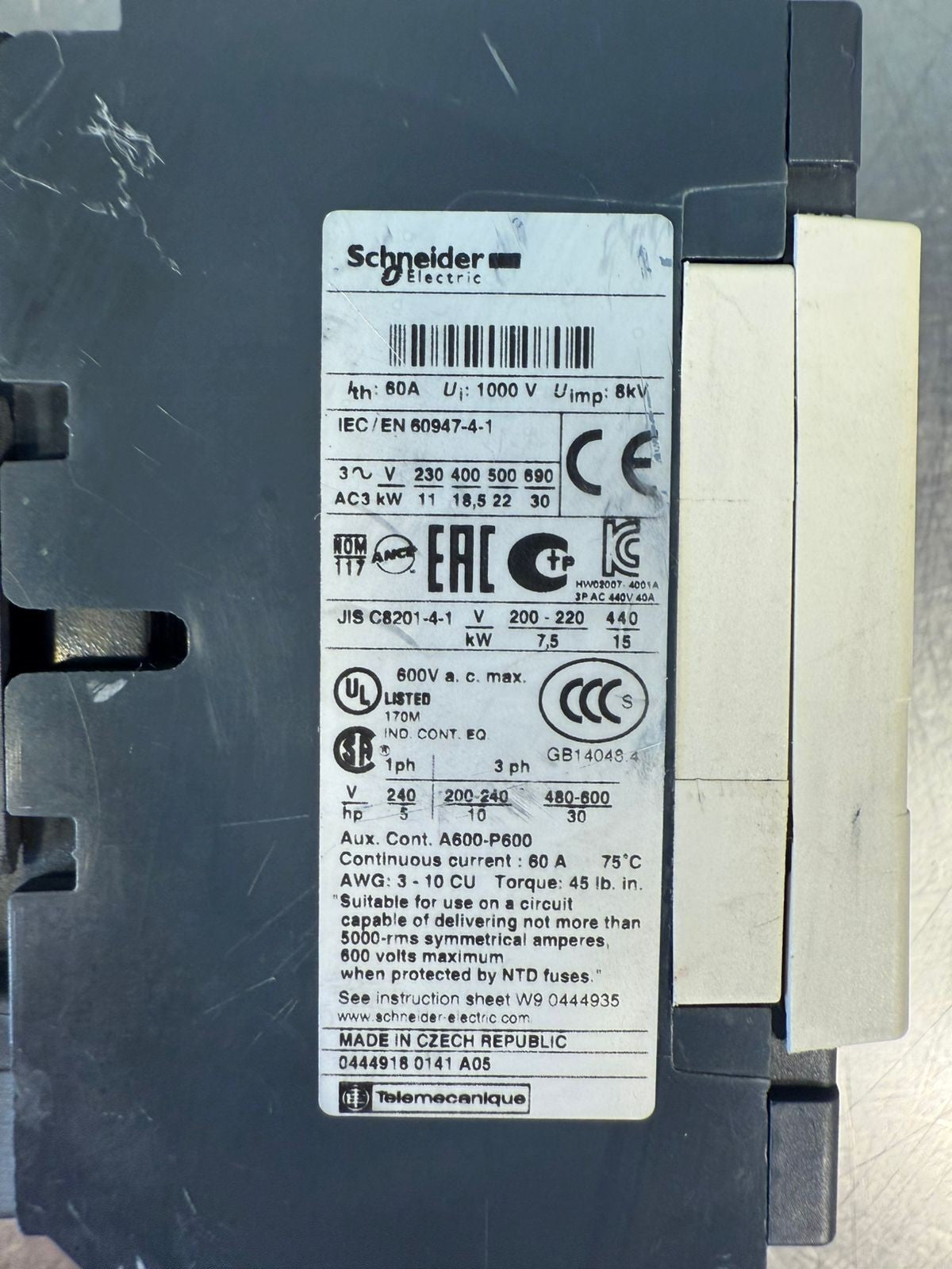 Schneider LC1D40 600V A.C. Max                                     (3.2.4)