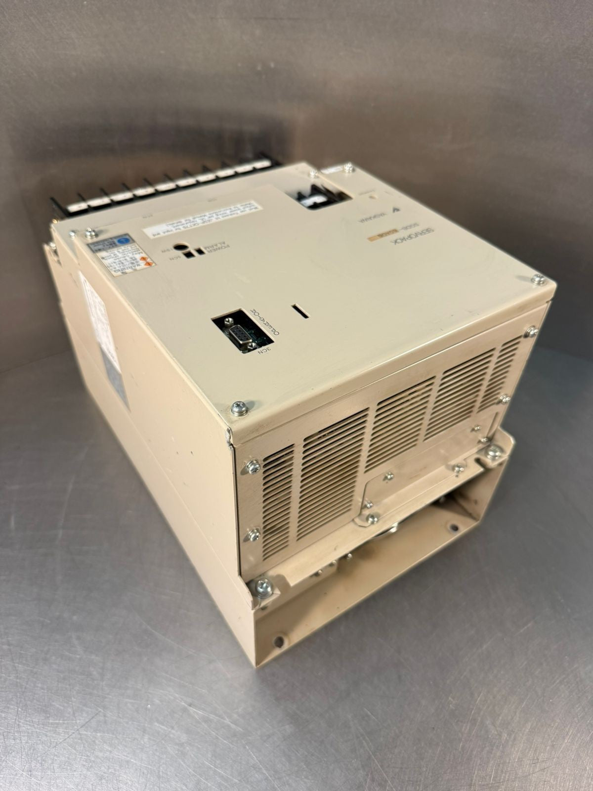 Yaskawa Servopack SGDB-60ADG 200-230V 50/60 3Ph                    (7.6.3)