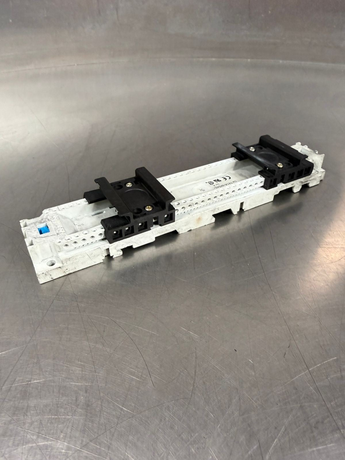 Allen Bradley 141A-WS45 /A Mounting Rail 141A-WS45*                (9.3.2)