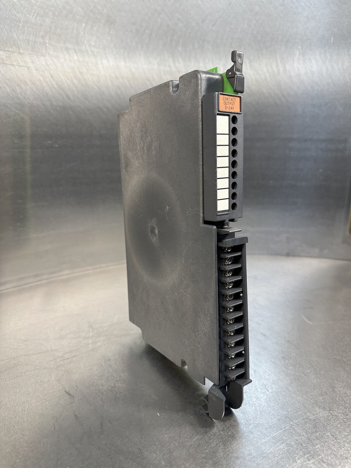 1771-OZL  Allen Bradley 0-24V Contact output module  (BIN-1.2.3)
