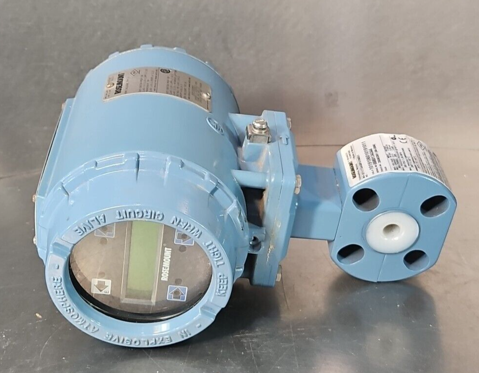 Rosemount 8732C TI2M4 flow Transmitter w/8711TSA30FU1N0G1    Loc6E2