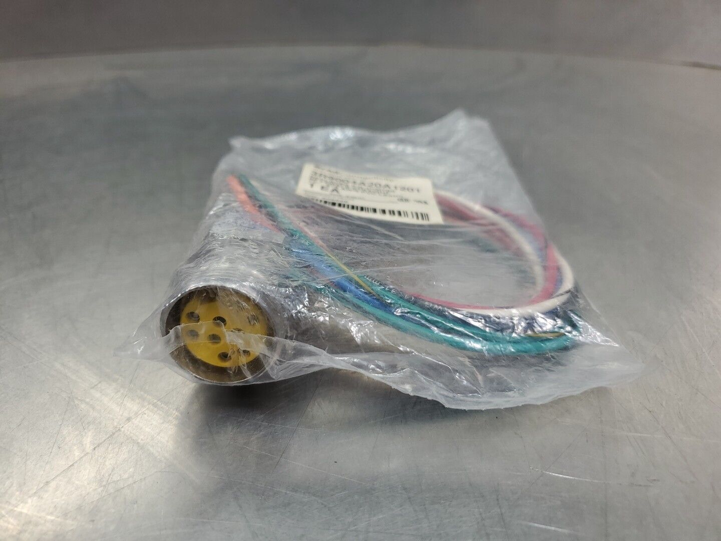 Woodhead/Brad Connectivity 3R9004A20A1201 9P Female Receptacle.         5D-35/9