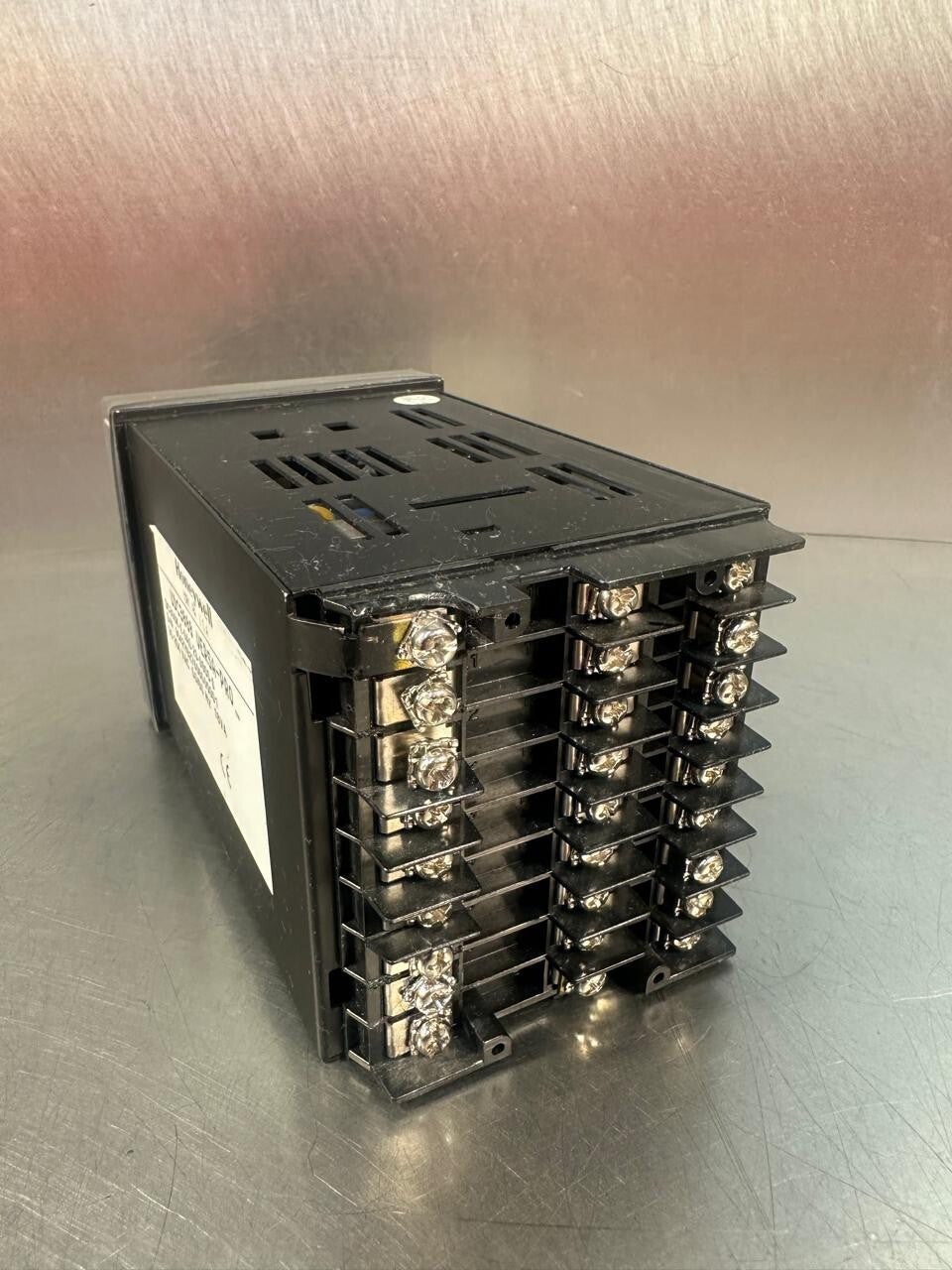 Honeywell UDC 3000 Versa-Pro Temp Controller DC300K-E-0A0-20-0000-0 (2.1.3)