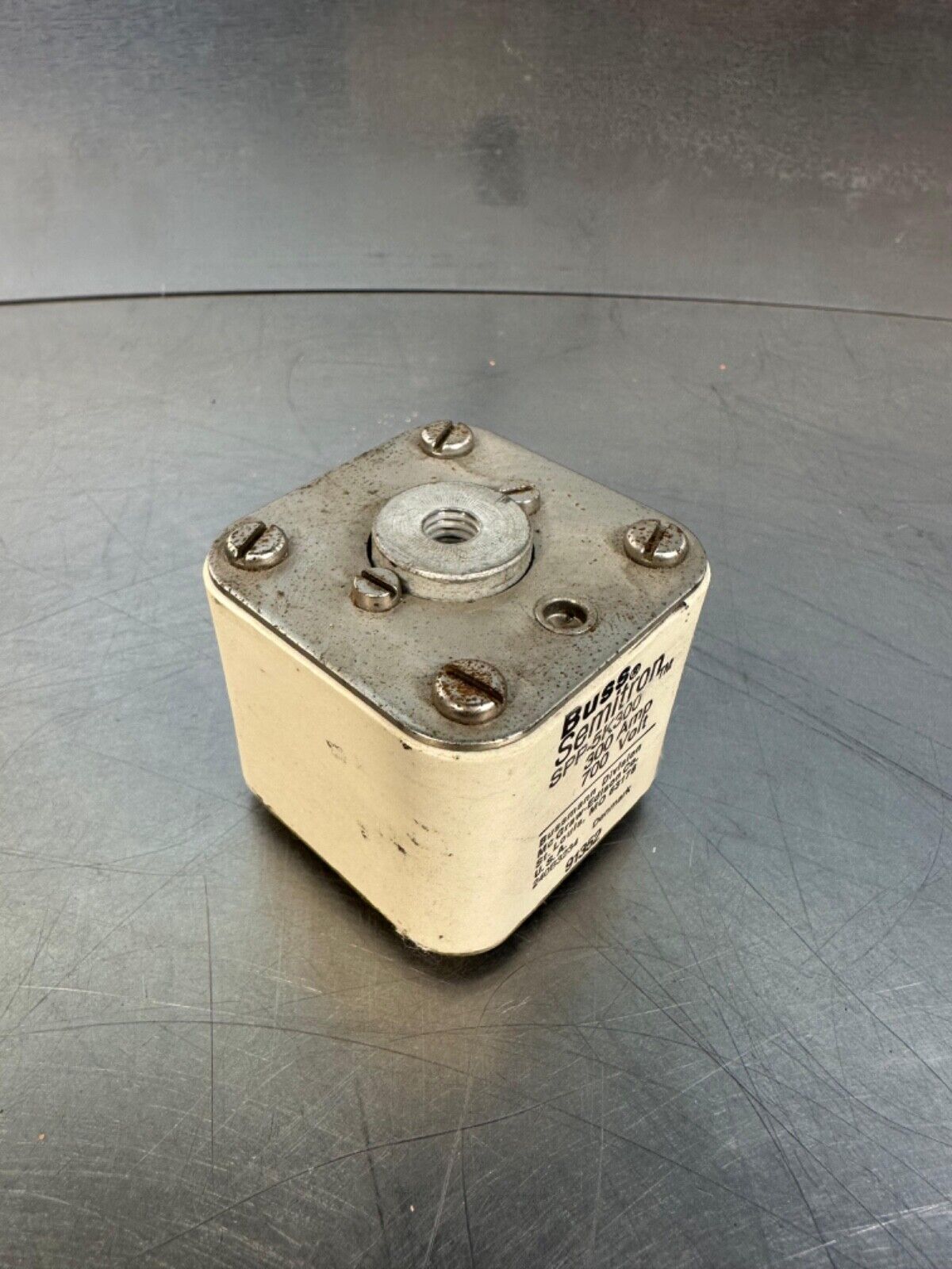 Bussmann Semitron Fuse SPP-5K300 300Amp 700V (4B-31)