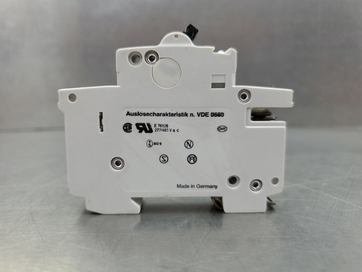 ABB S271-K-6A 230VAC/400VDC Circuit Breaker.                            4D-33