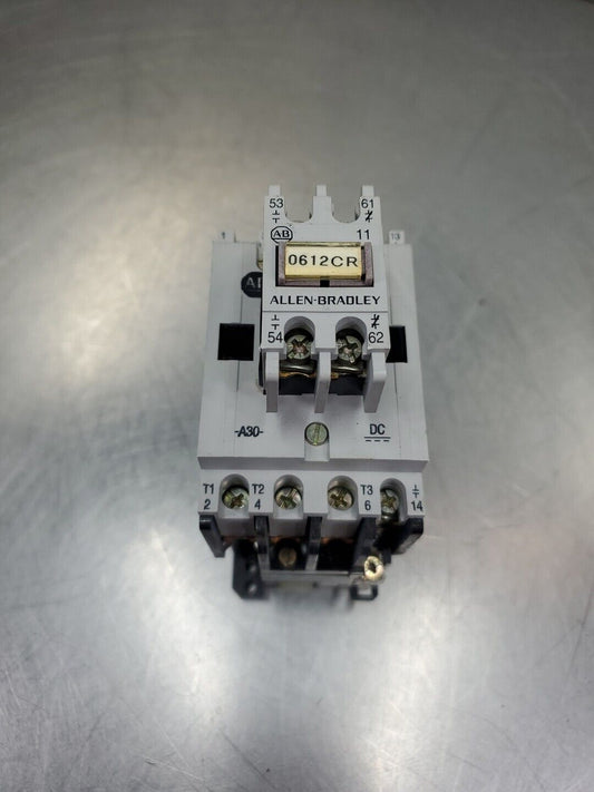 ALLEN BRADLEY 100-A30NZ*3  SERIES B  CONTACTOR w/195-FA11 Module.           4-D8