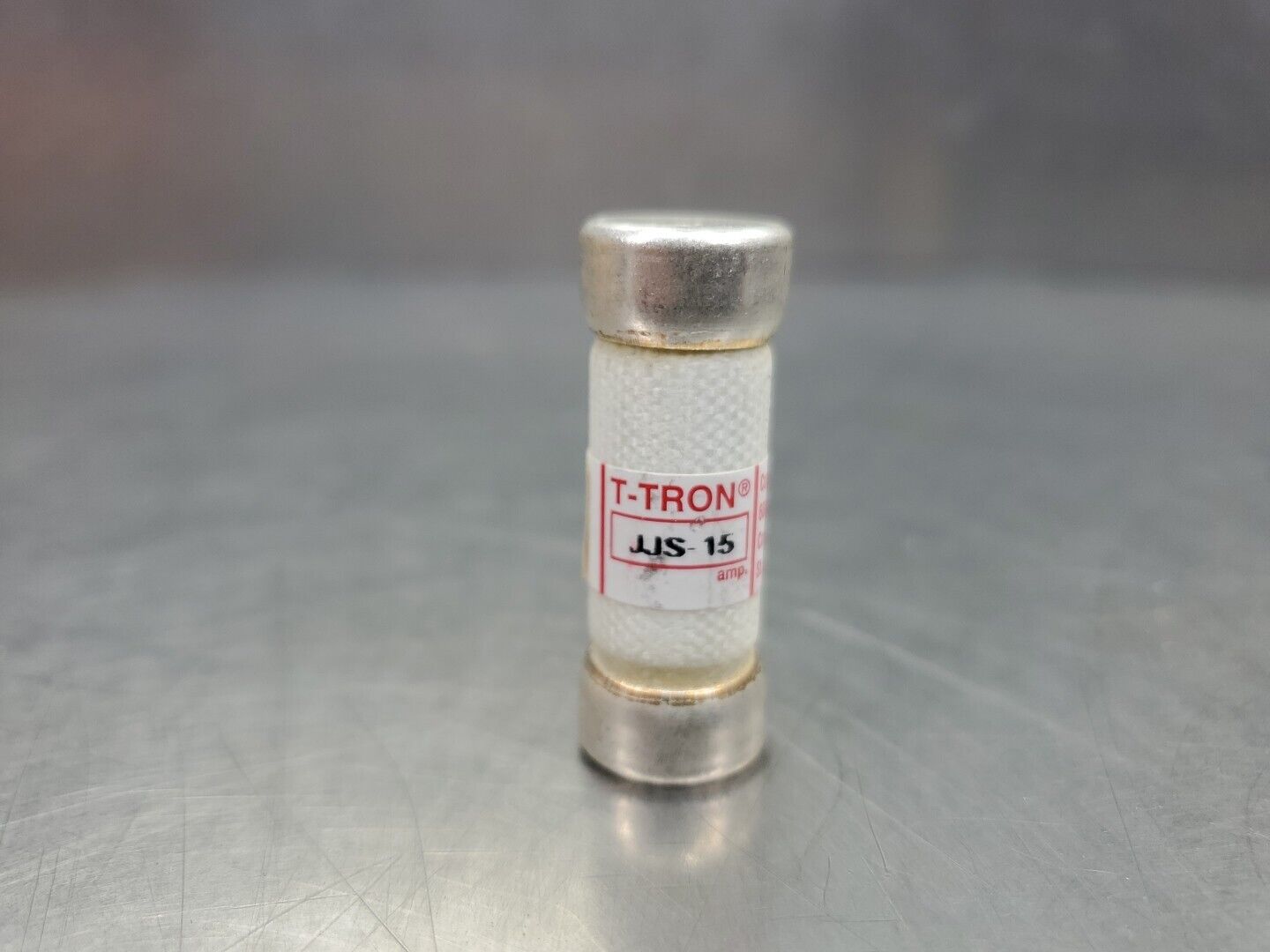 T-Tron JJS-15 Current Limiting Fuse, 15A 600VAC.                           4D-38