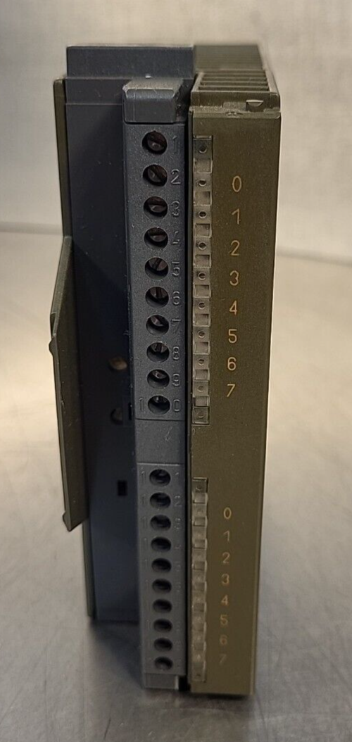 Siemens    6ES7  321 -  1BH02   - 0AA0   Simatic S7      (BIN  4.5.5)