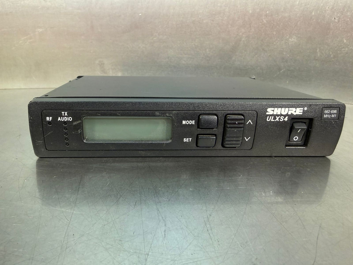 Shure ULXS4 Standard Diversity Receiver 662-698                    (3.3.2)