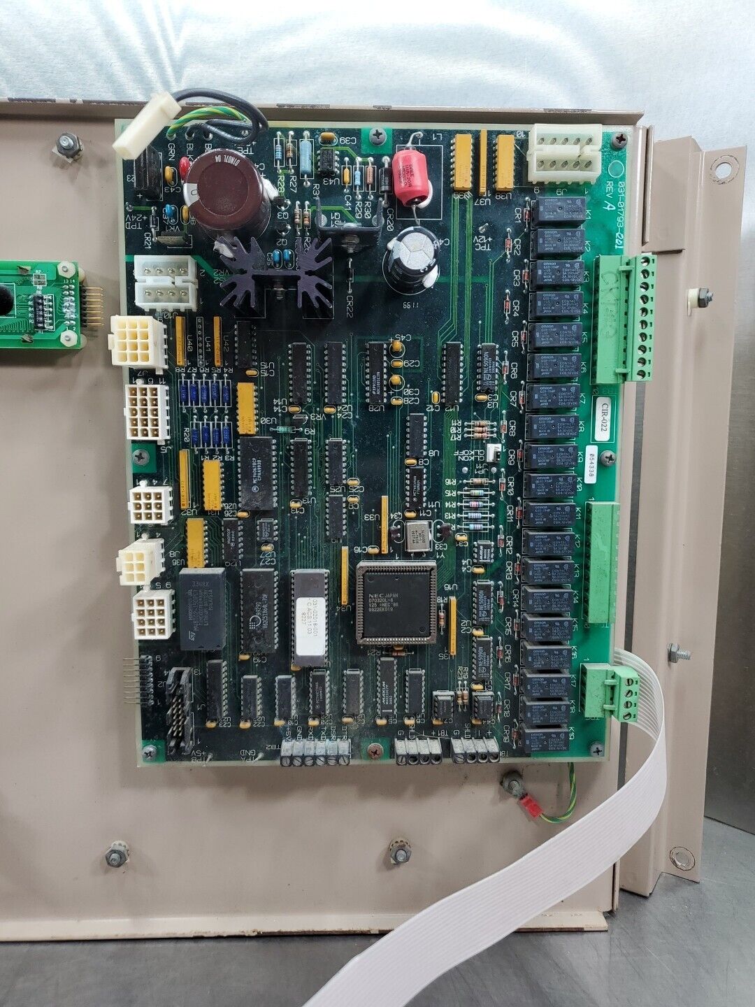 YORK YK-371-02495-101 MILLENIUM SCREW CHILLER CONTROL/DISPLAY PANEL.       4E-27