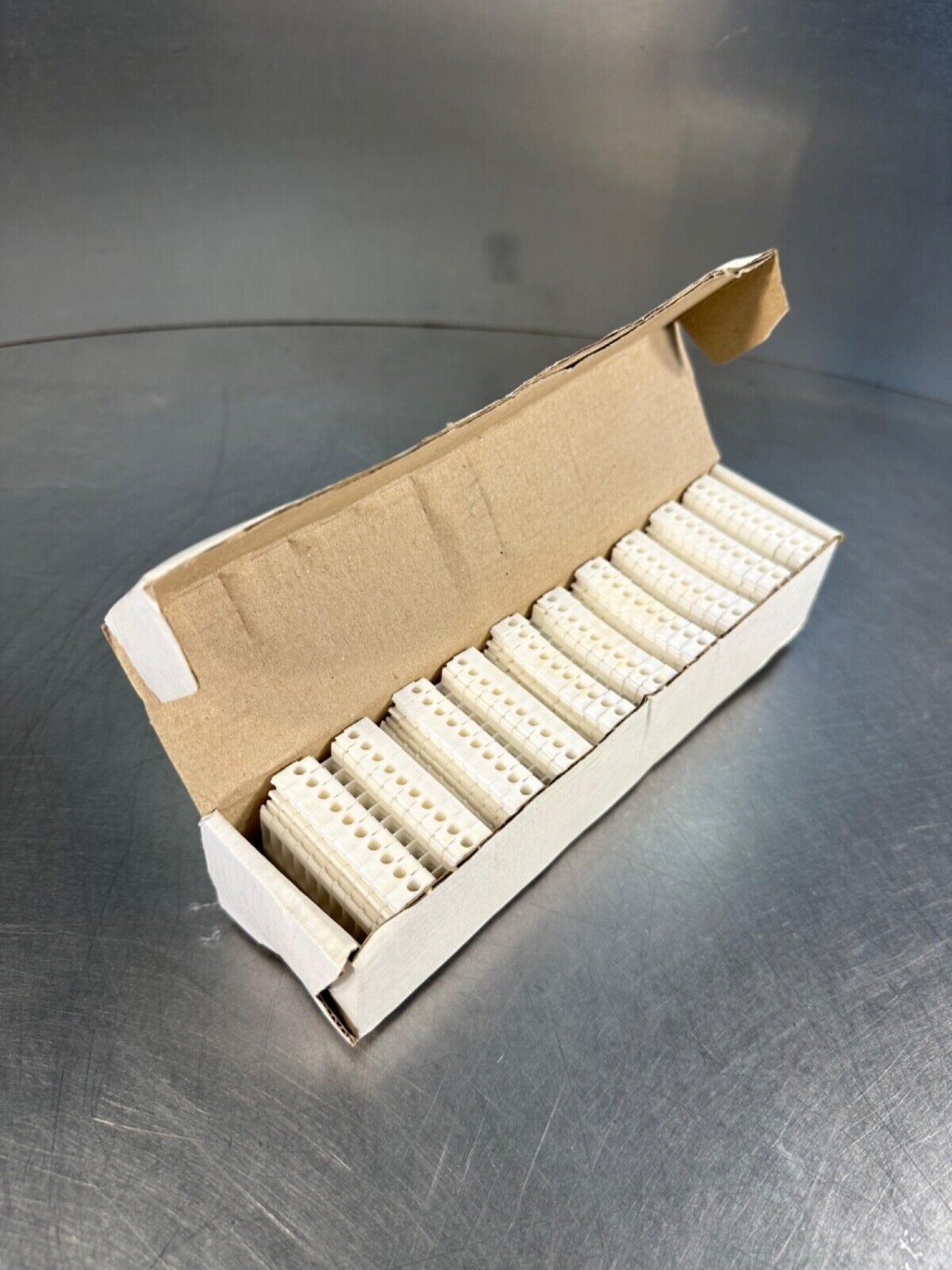 Abb MA2.5/5  1Sna105052R2100 / 1SNA105052R2100 box W. 50 unit (4C-37)