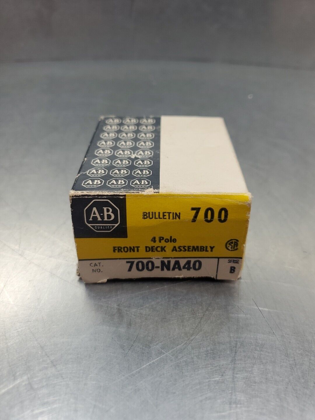 ALLEN BRADLEY RELAY FRONT DECK ASSEMBLY, 700-NA40 SER. B, 4 POLE.          4D-42