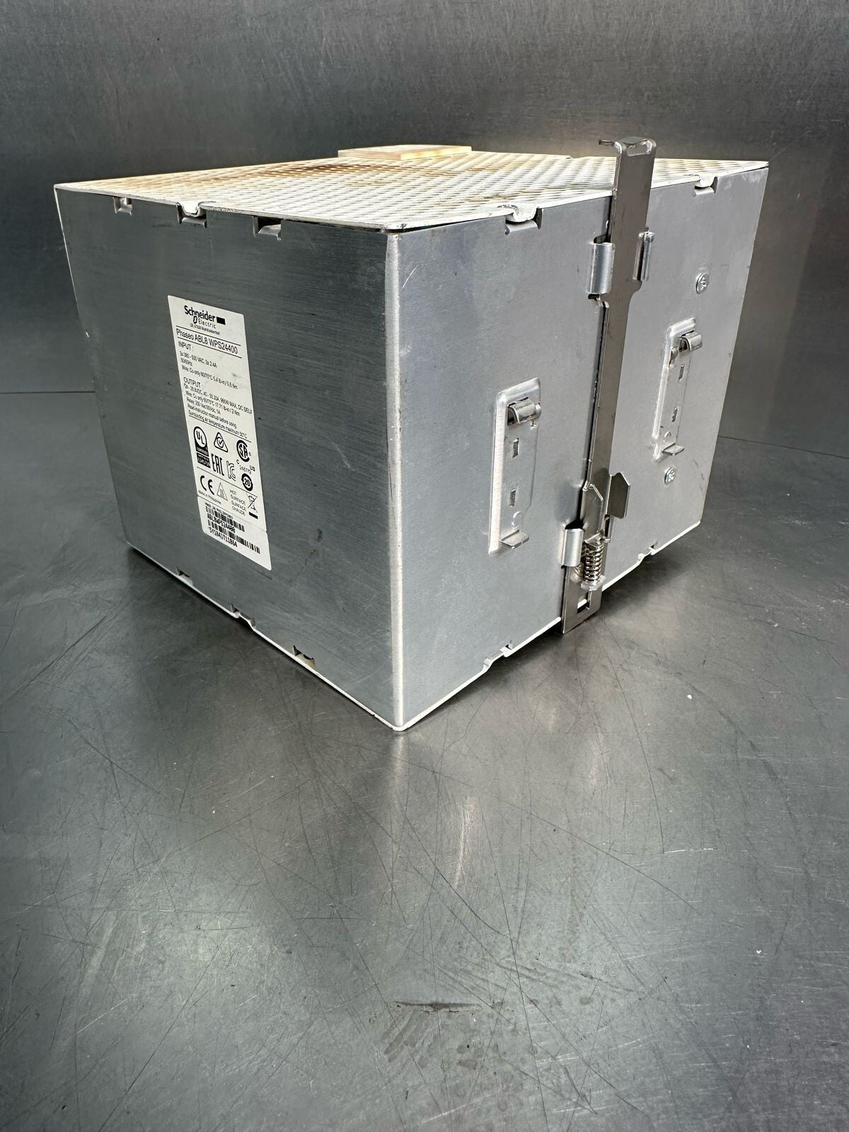 Schneider Electric Phaseo ABL8WPS24400 Power Supply.                (6.2.2)