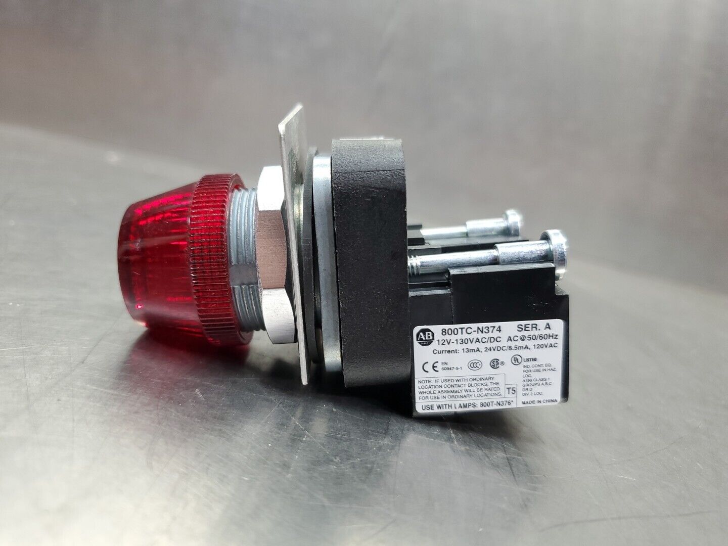 Allen Bradley 800T-QH2R Ser V LED Light, Red