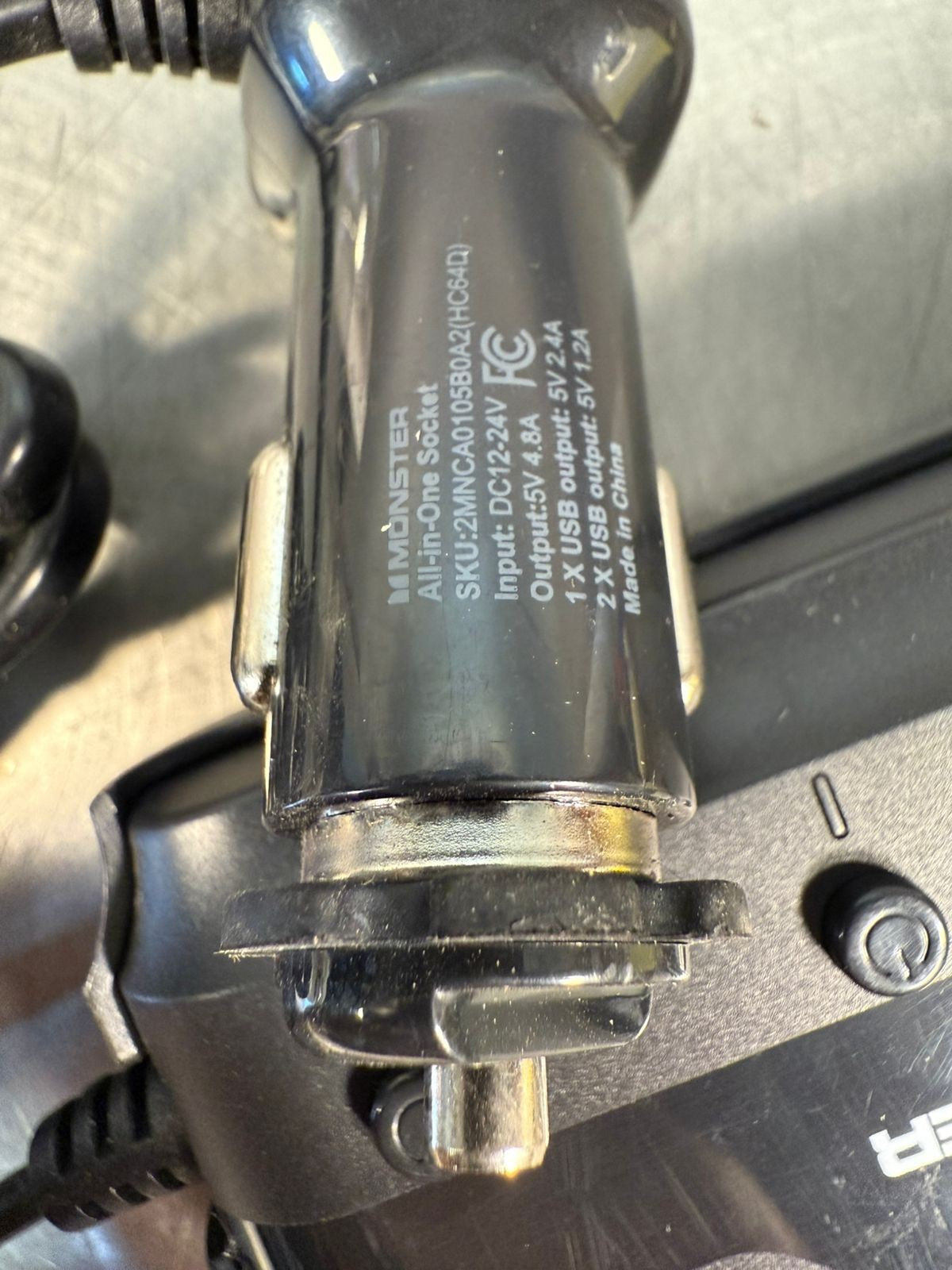 Monster All-In-One Socket SKU: 2MNCA0105B0A2                       (2.3.5)