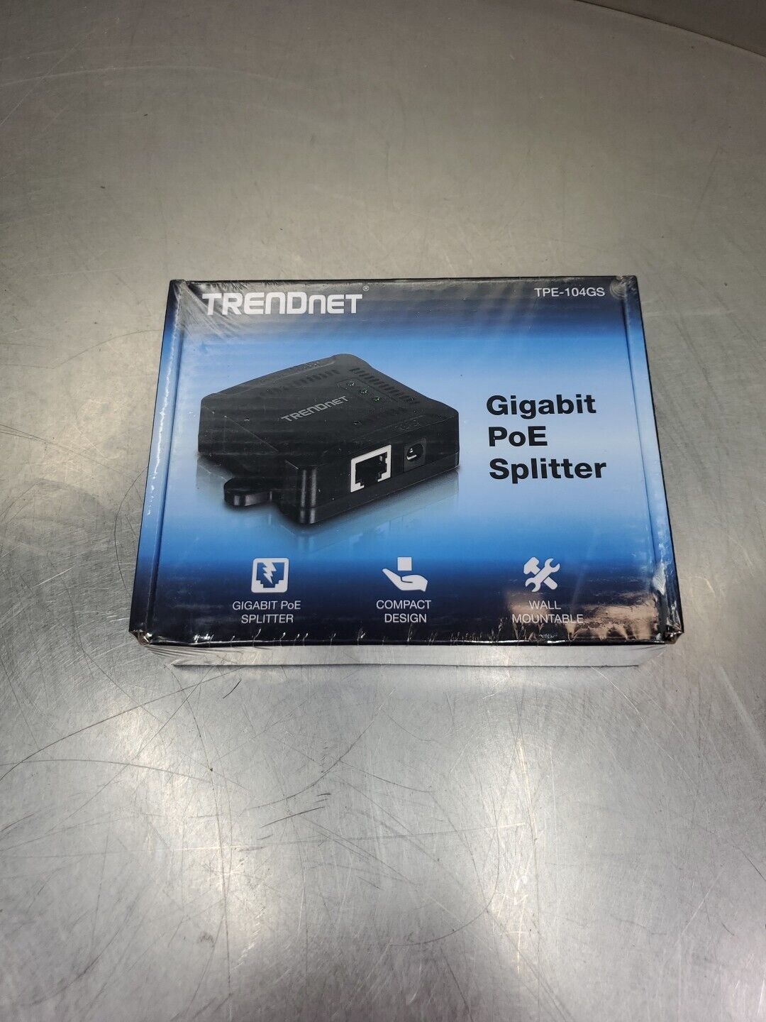 TREDDnet TPE-104GS Gigabit PoE Splitter.                                   3C-14