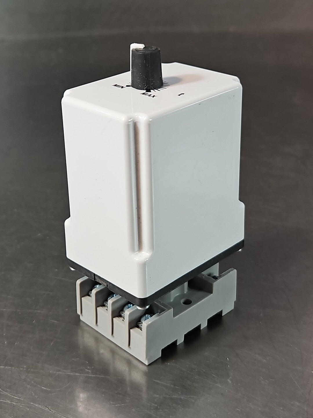 Eaton TMR5N08120 / 51X120 (Time Mark) Time Delay Relay  120AC/DC        (BIN412)
