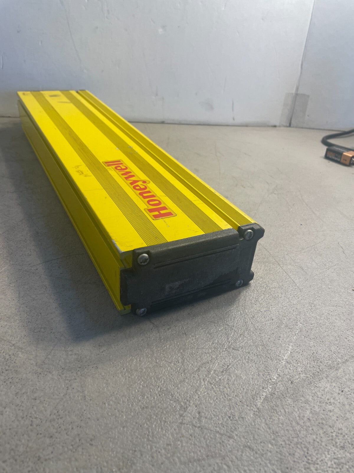 Honeywell SB FF-SB14E06K-S2  43" Length Safety Light Curtain Transmitter @1D