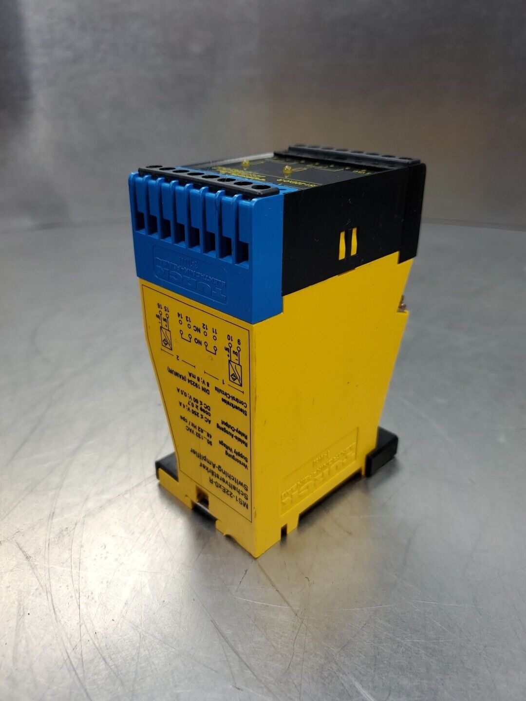 Turck MS1-22Ex0-R Switching Amplifier, 2-Channel.                           5E