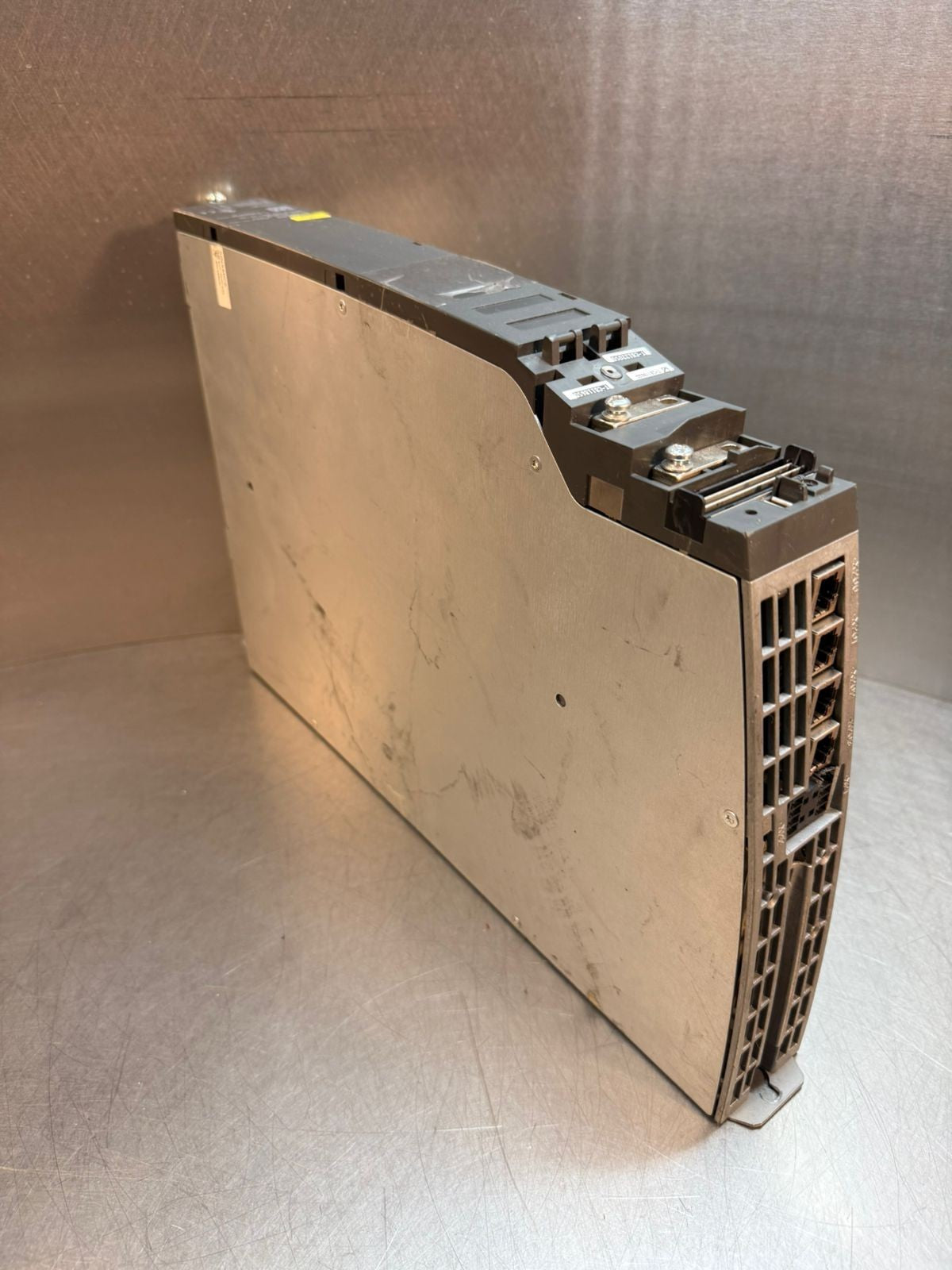 Siemens 6SL3120-2TE21-0AA3 Double Motor Module, 400VDC 9A         (6.6.5)