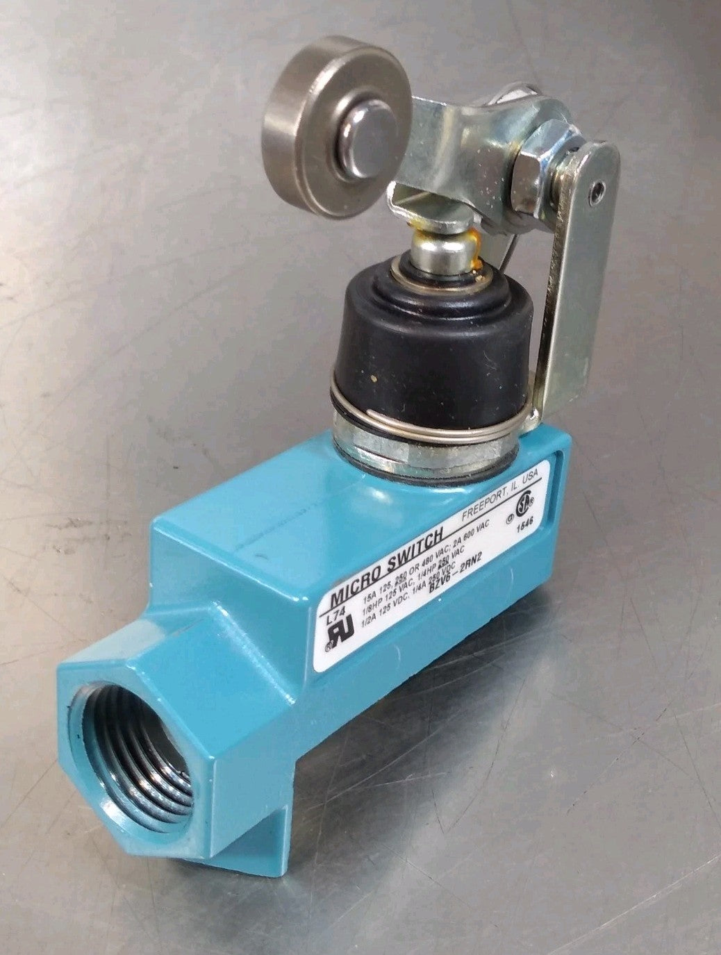 45204933