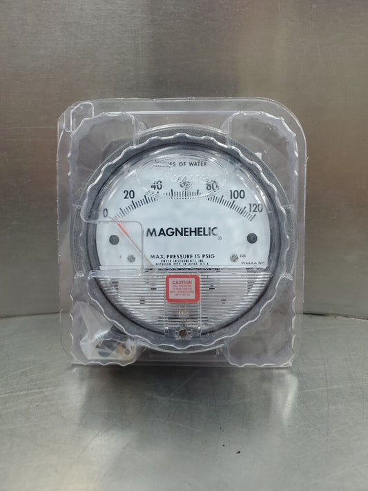 Dwyer Magnehelic W44AA NM Pressure Gauge, 0-120 INCHES OF WATER.           6B-11