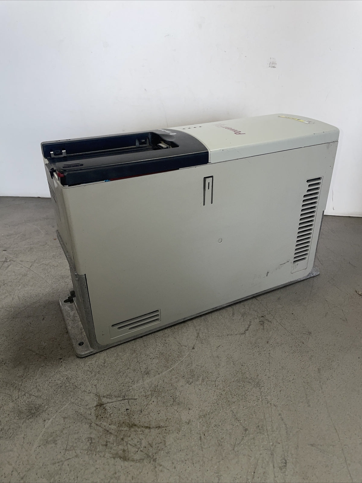 Allen-Bradley PowerFlex 700 20BD3P4A0AYNANC0 -@1D